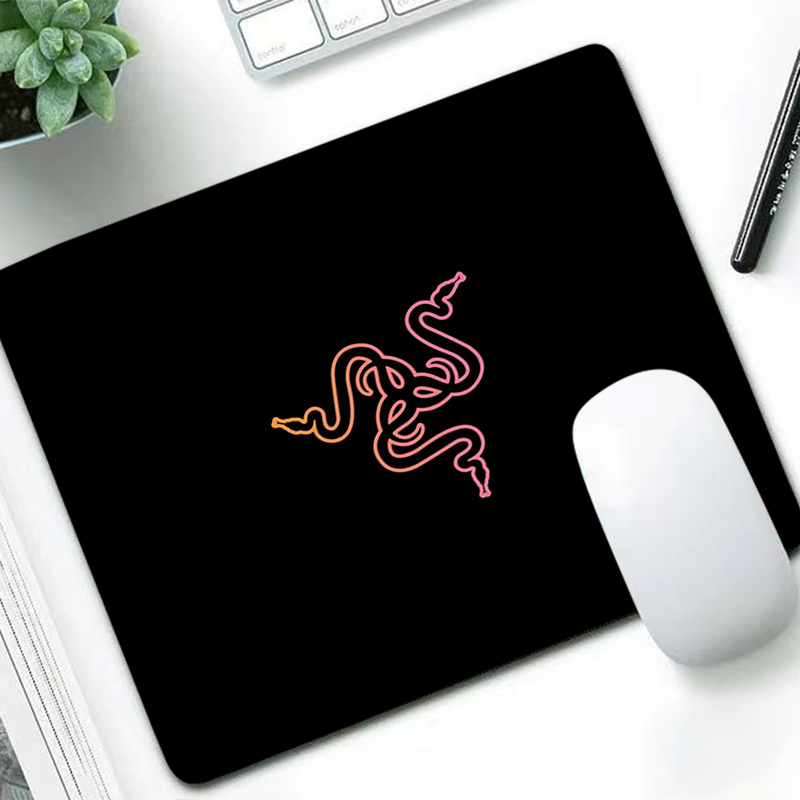 Razer Luxury Mouse Pad Anime G - Pc Gaming Handheld ulasan dan harga
